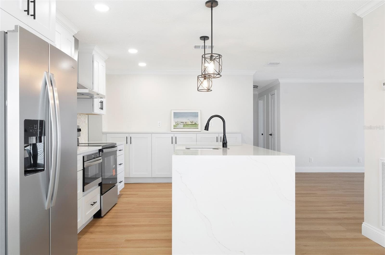 4034 MAINLANDS BOULEVARD — photo 9 of 44
