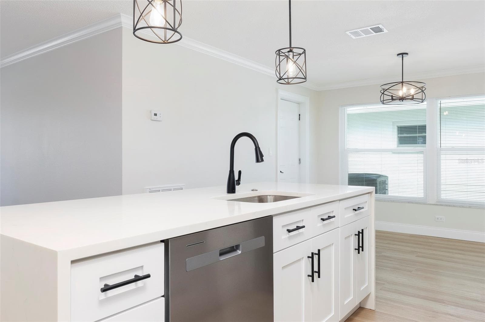 4034 MAINLANDS BOULEVARD — photo 12 of 44