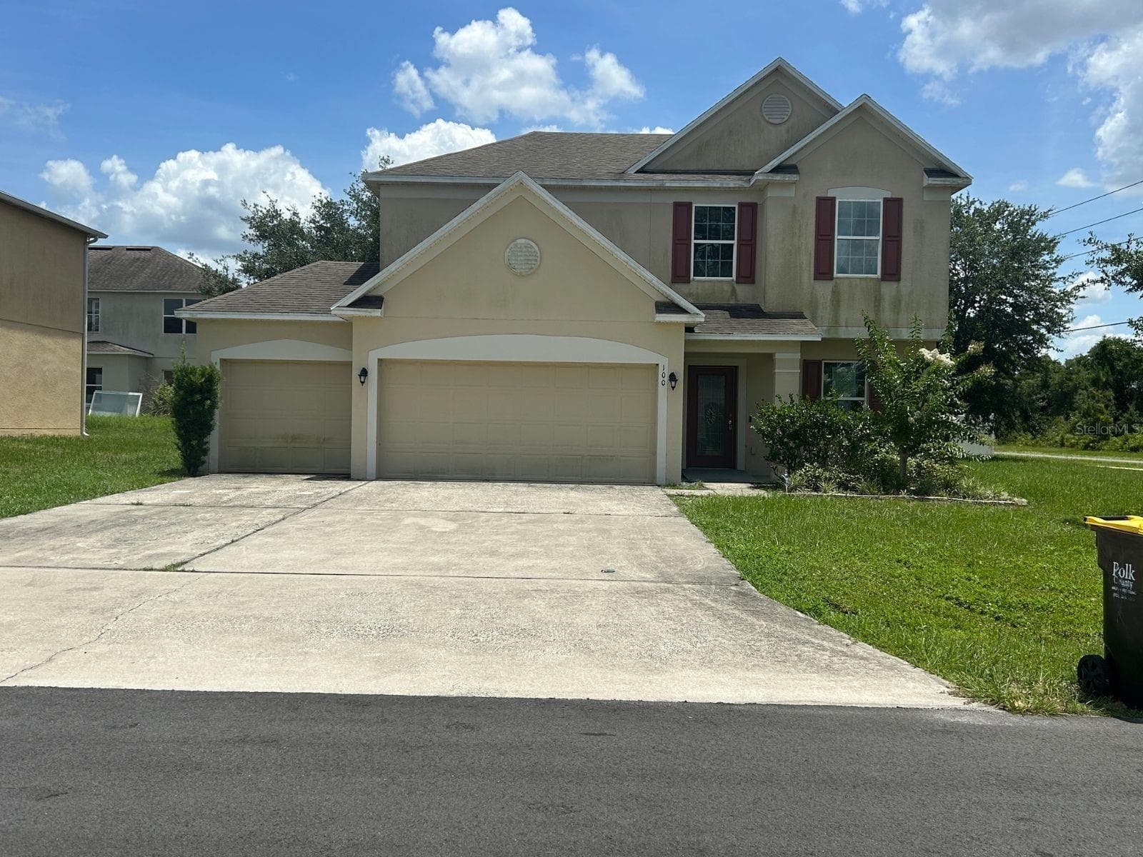 100 ALBANY DRIVE — photo 1 of 8