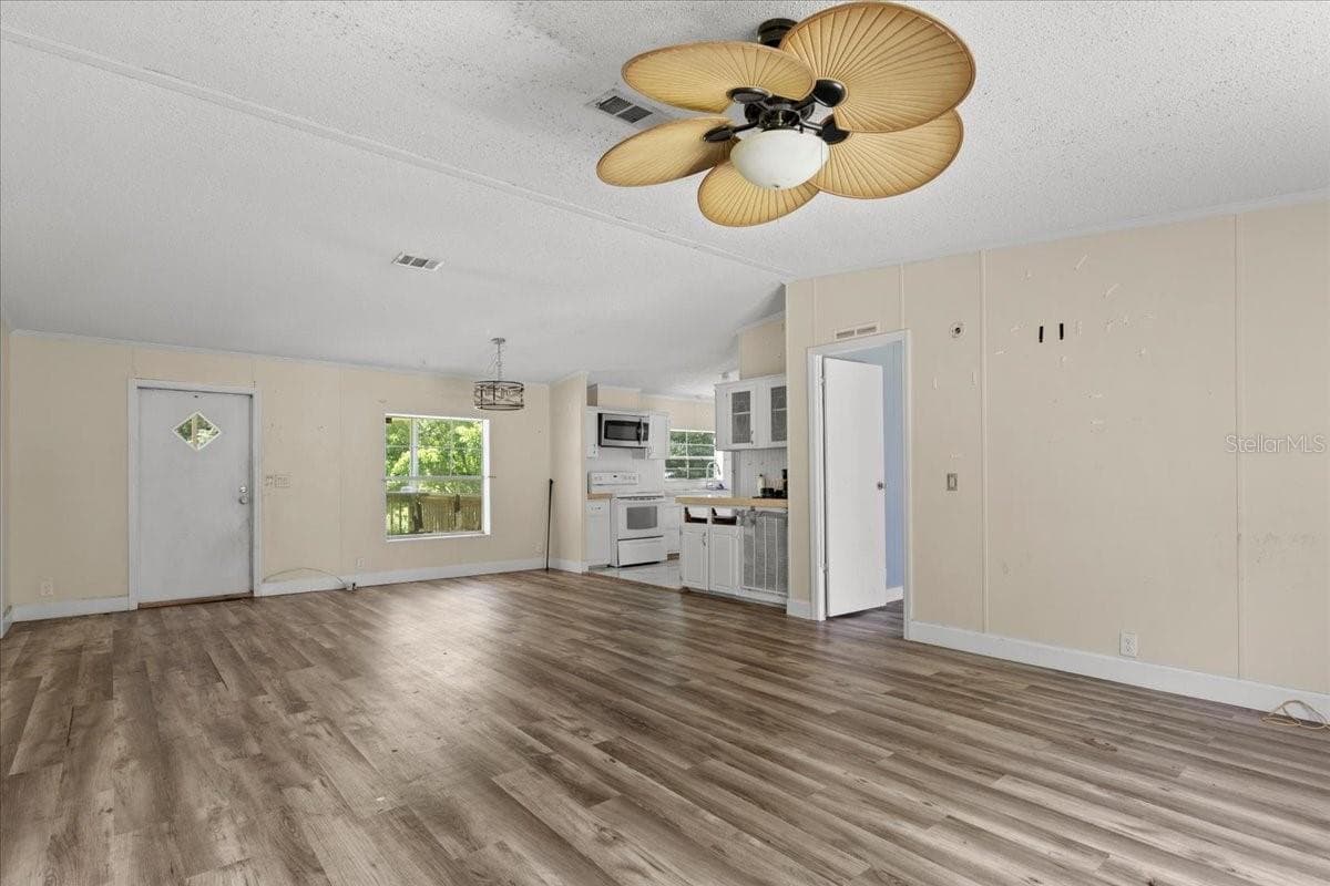 24027 183RD AVENUE — photo 5 of 28