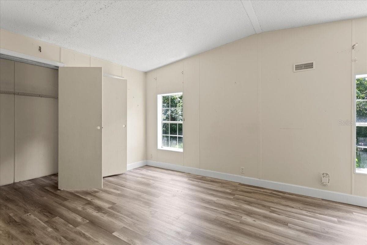 24027 183RD AVENUE — photo 9 of 28