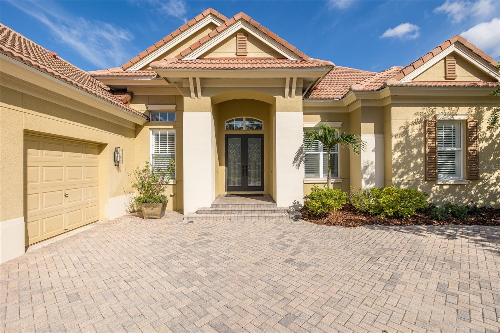 2880 WATERS EDGE ROAD — photo 5 of 52