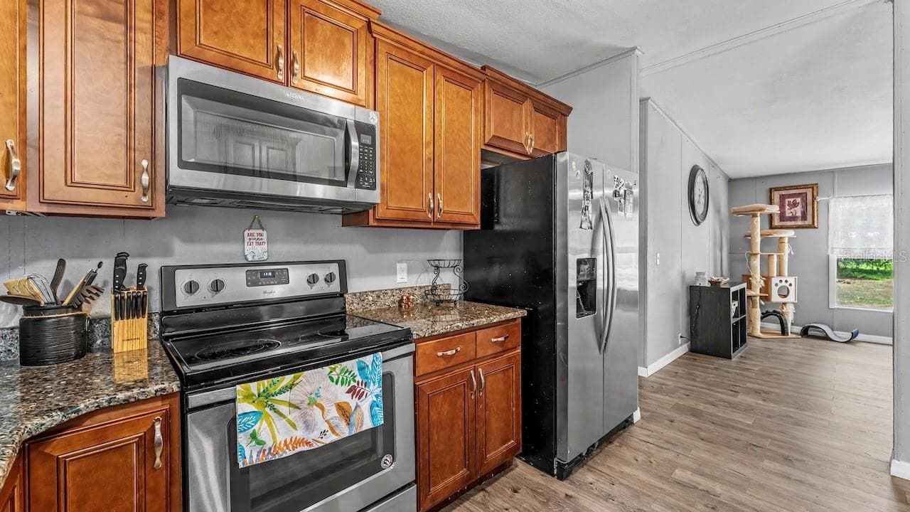 509 SHARON HILL COURT — photo 11 of 54