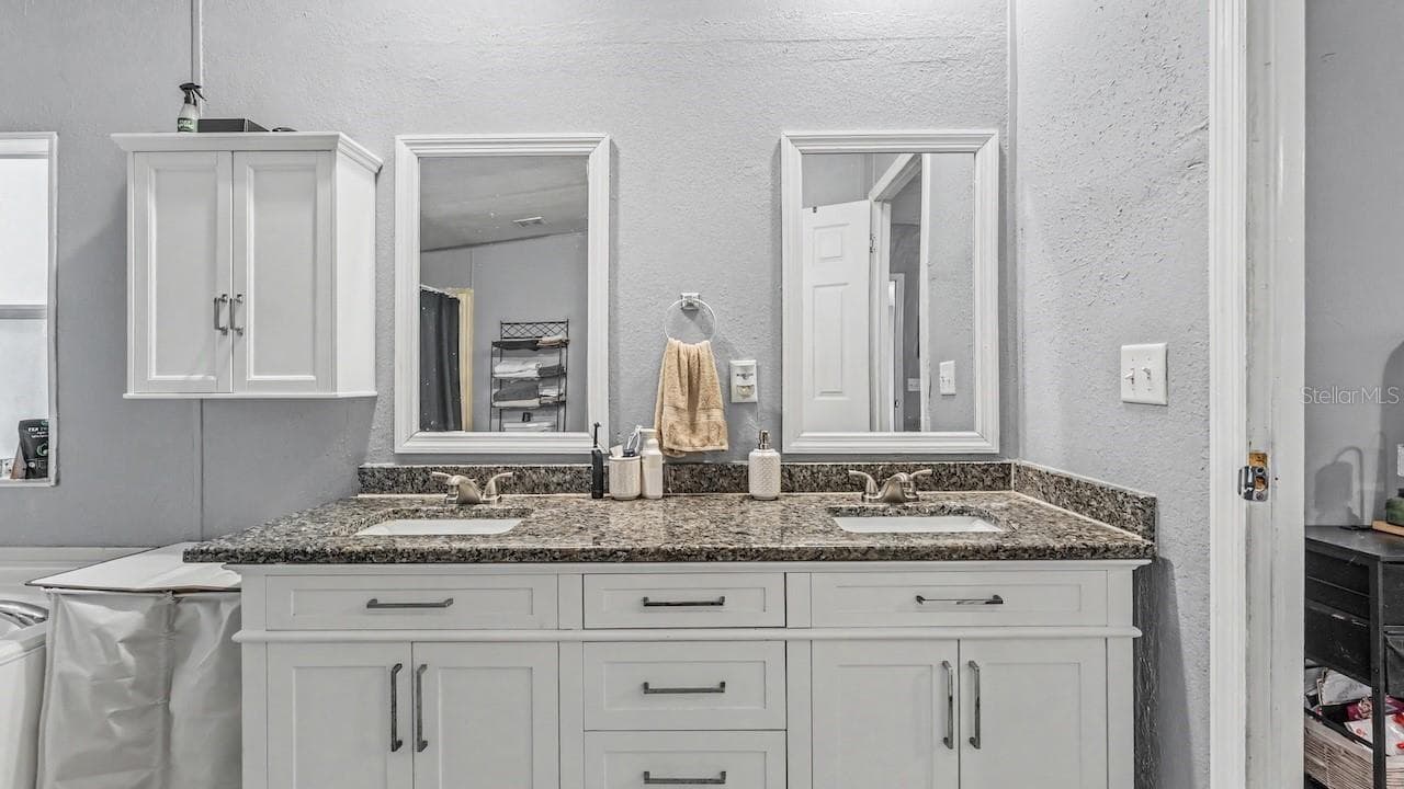509 SHARON HILL COURT — photo 20 of 54