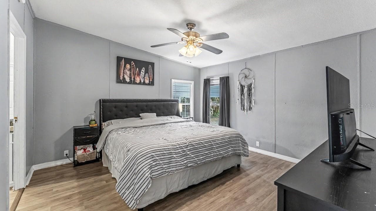 509 SHARON HILL COURT — photo 23 of 54