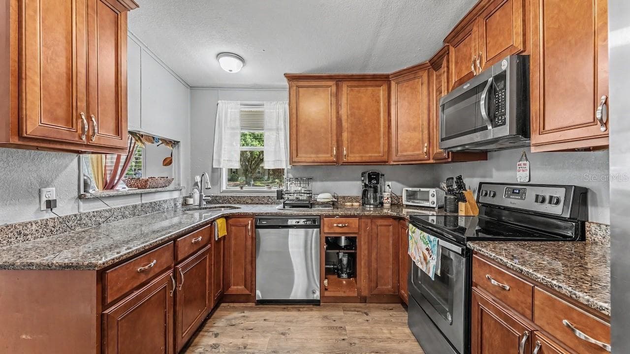 509 SHARON HILL COURT — photo 12 of 54