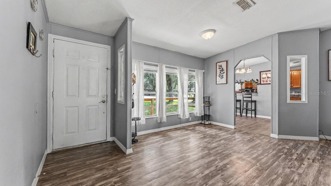 509 SHARON HILL COURT — photo 16 of 54