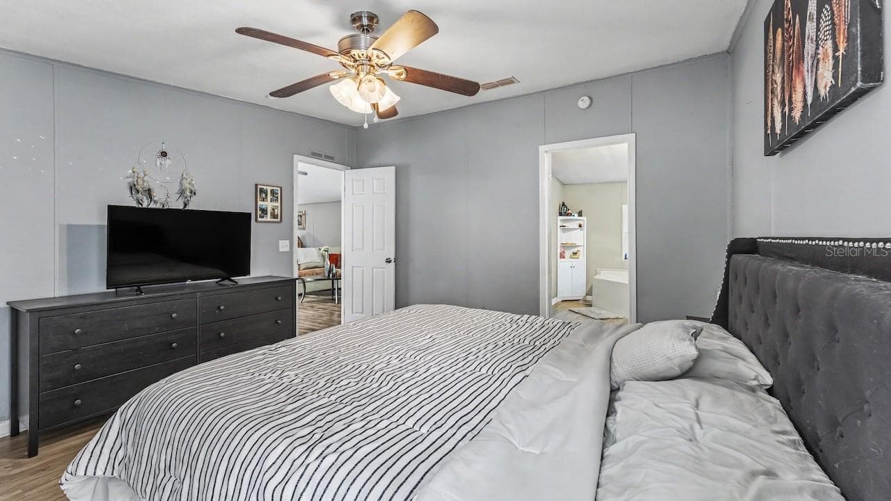 509 SHARON HILL COURT — photo 22 of 54