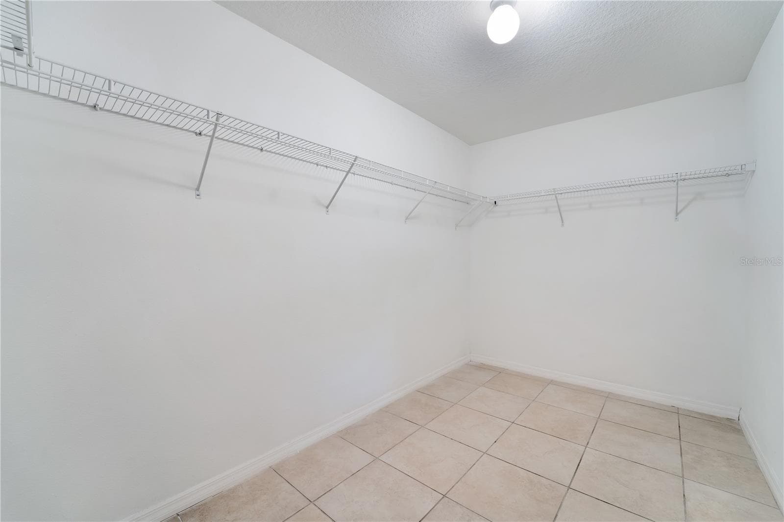 10116 CARLOWAY HILLS DRIVE — photo 19 of 32