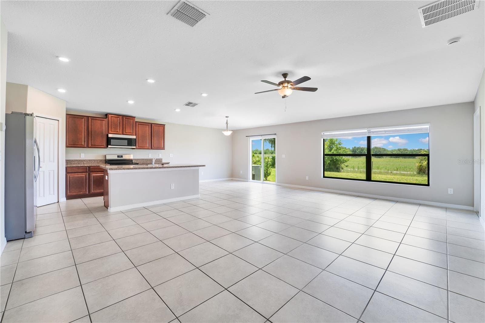 10116 CARLOWAY HILLS DRIVE — photo 4 of 32