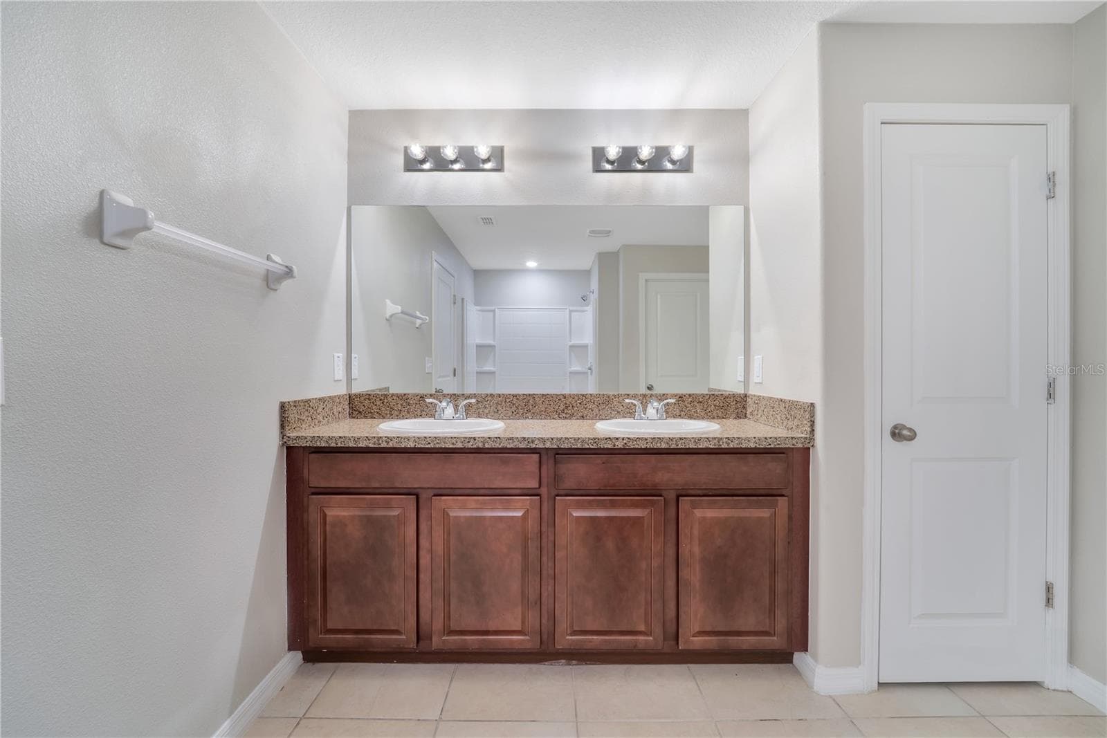 10116 CARLOWAY HILLS DRIVE — photo 17 of 32