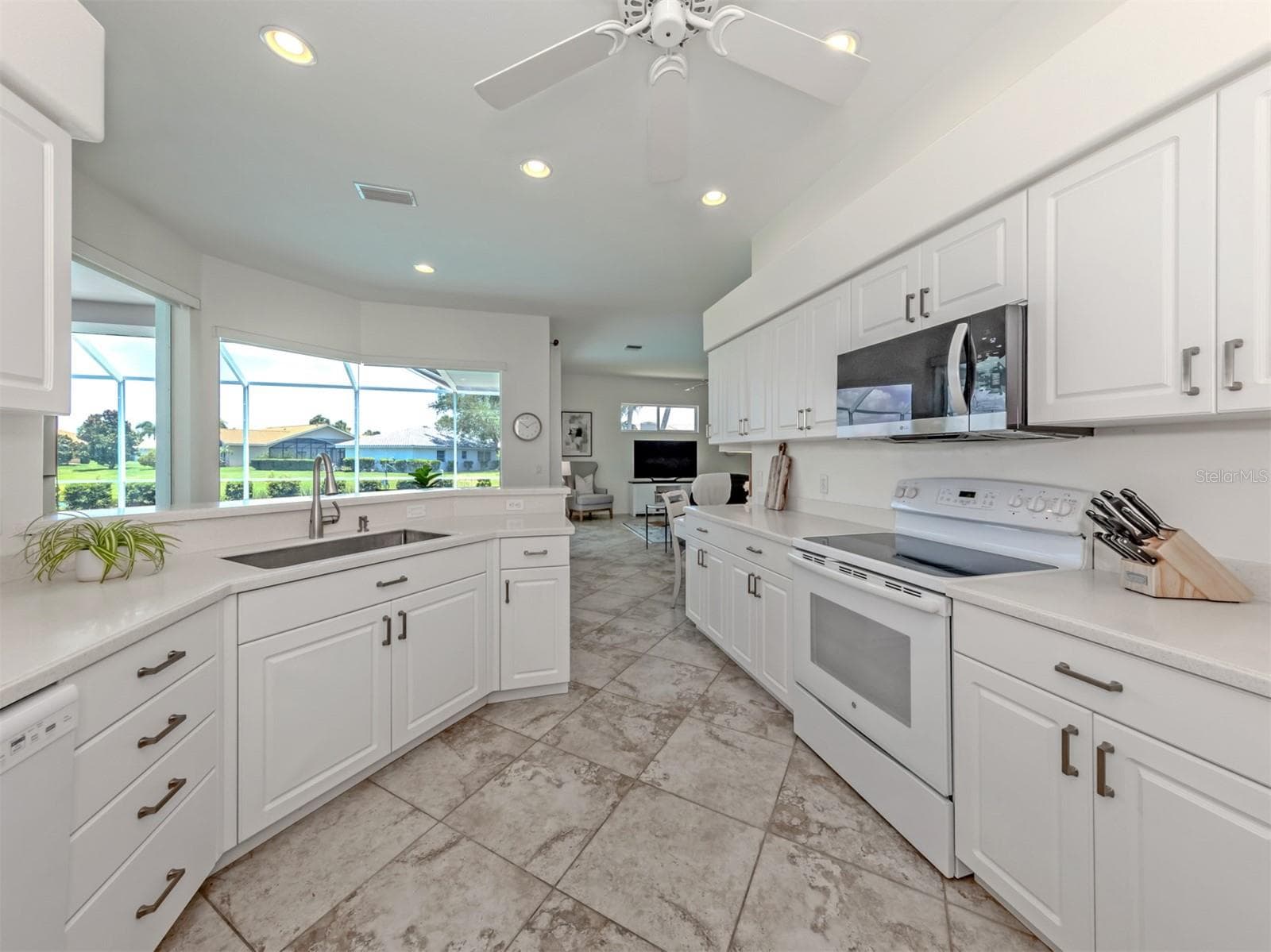 1724 KILRUSS DRIVE — photo 10 of 65