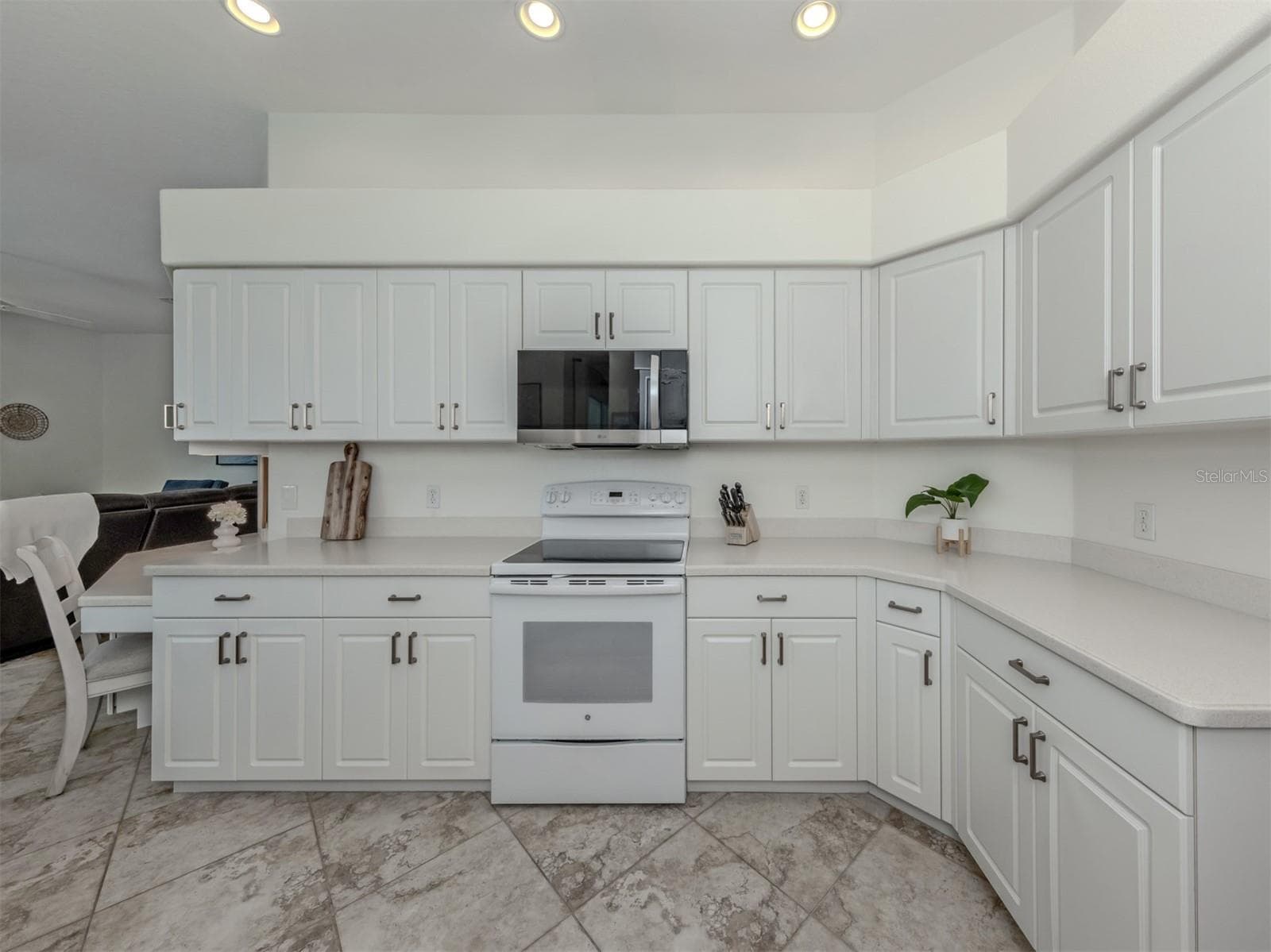 1724 KILRUSS DRIVE — photo 8 of 65