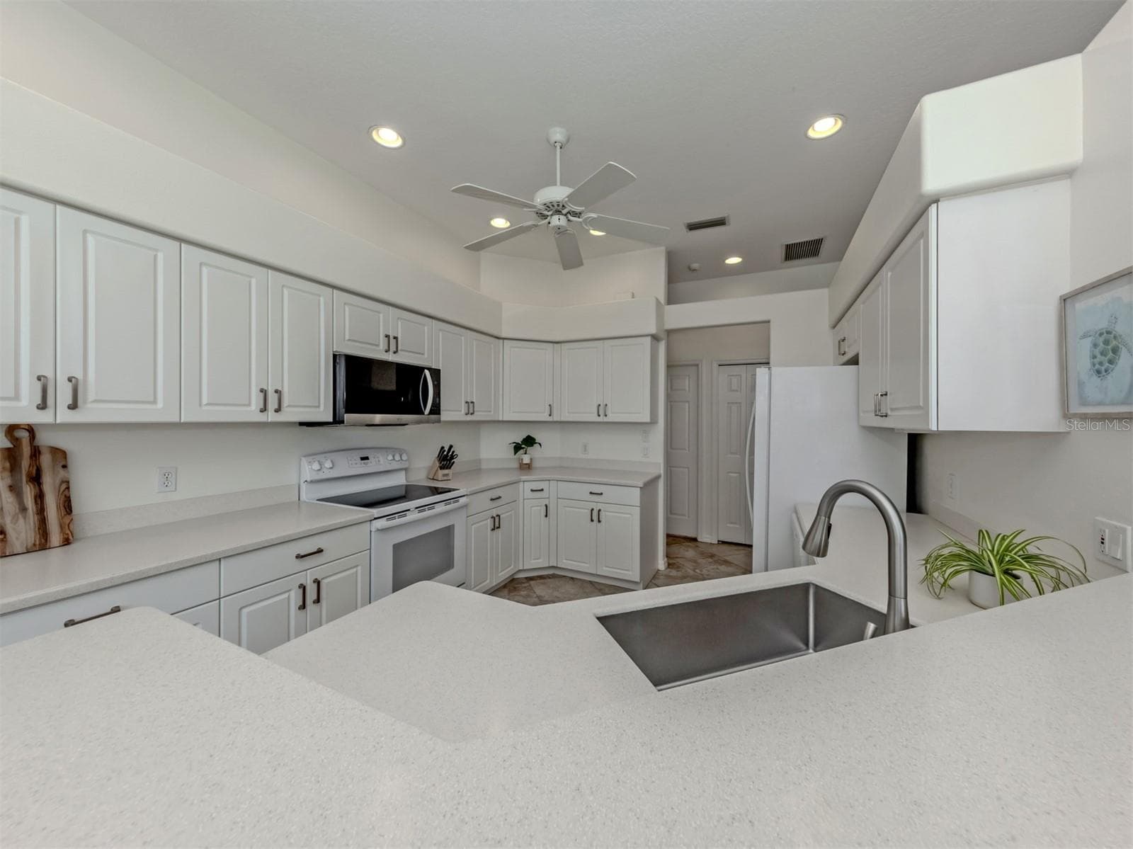 1724 KILRUSS DRIVE — photo 7 of 65