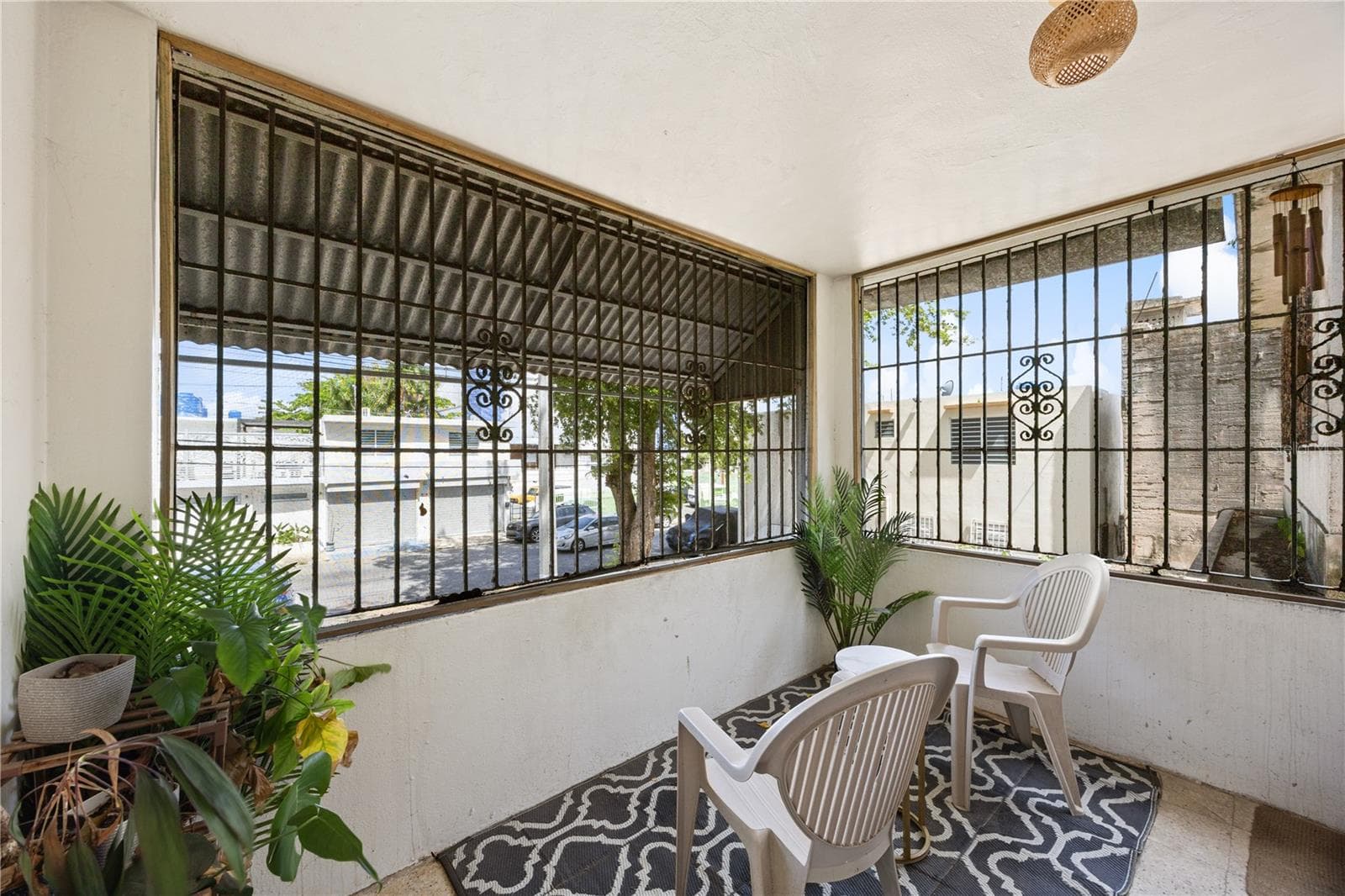 211 CALLE TAPIA — photo 13 of 36