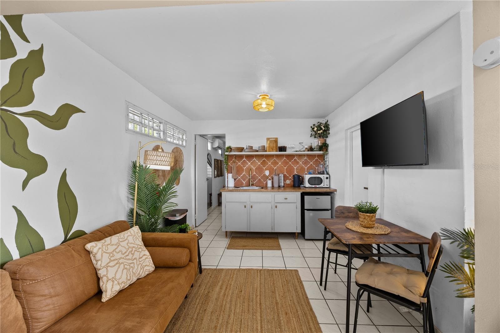 211 CALLE TAPIA — photo 18 of 36