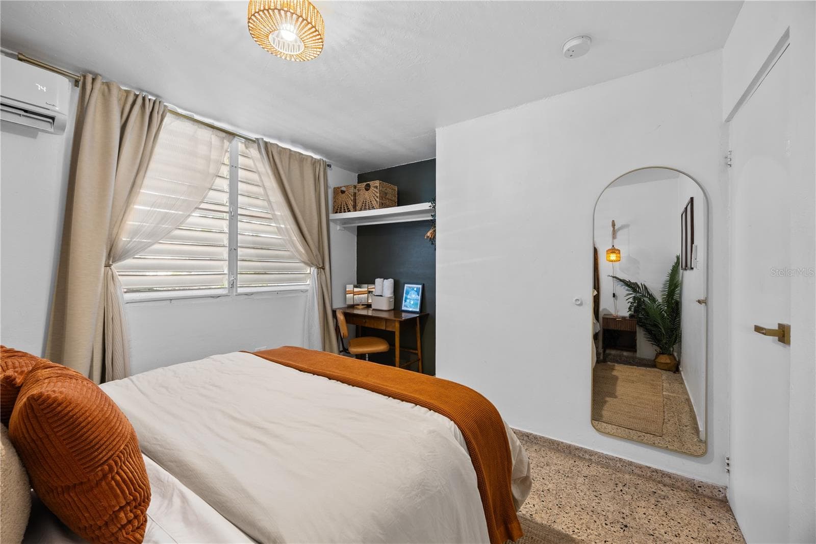 211 CALLE TAPIA — photo 16 of 36