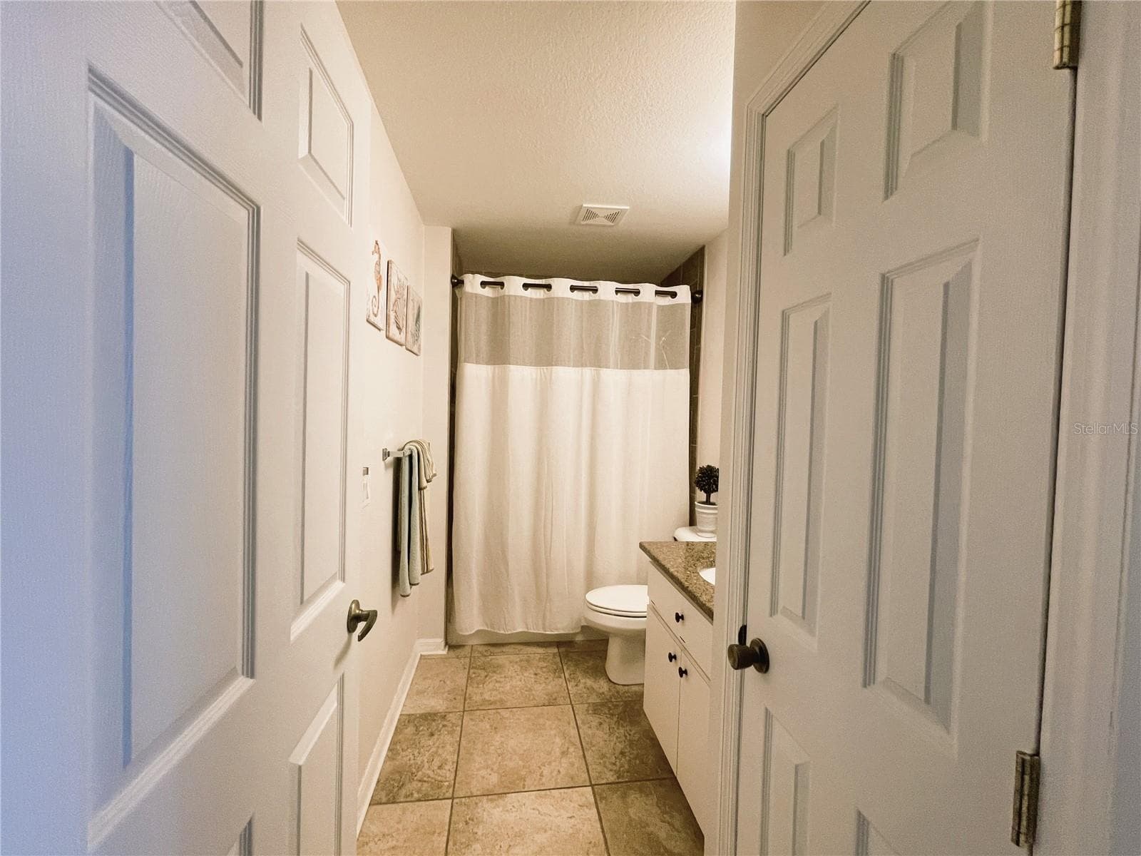521 HILLWOOD PATH — photo 11 of 17