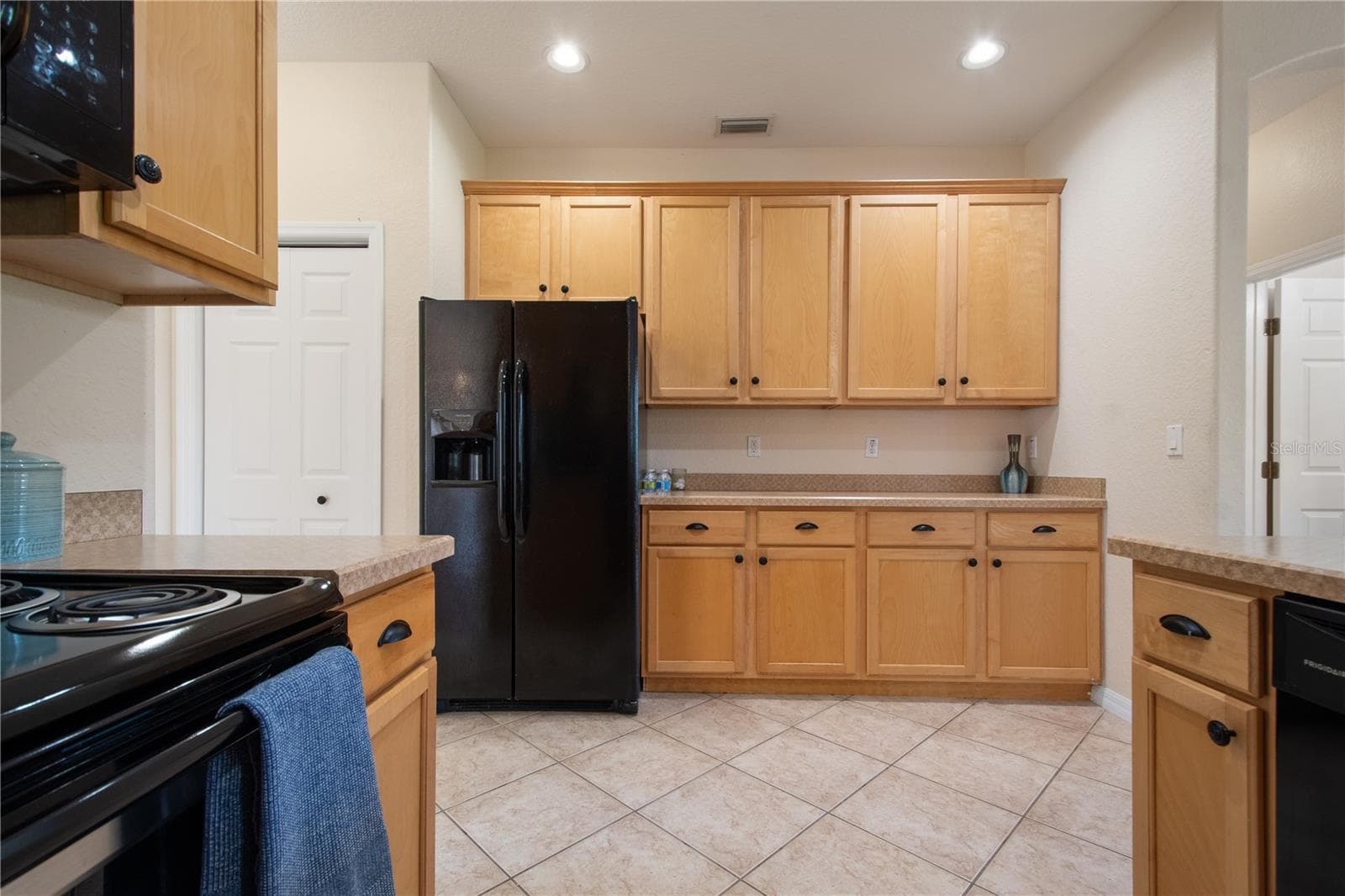 9651 SPRING LAKE DRIVE — photo 37 of 71