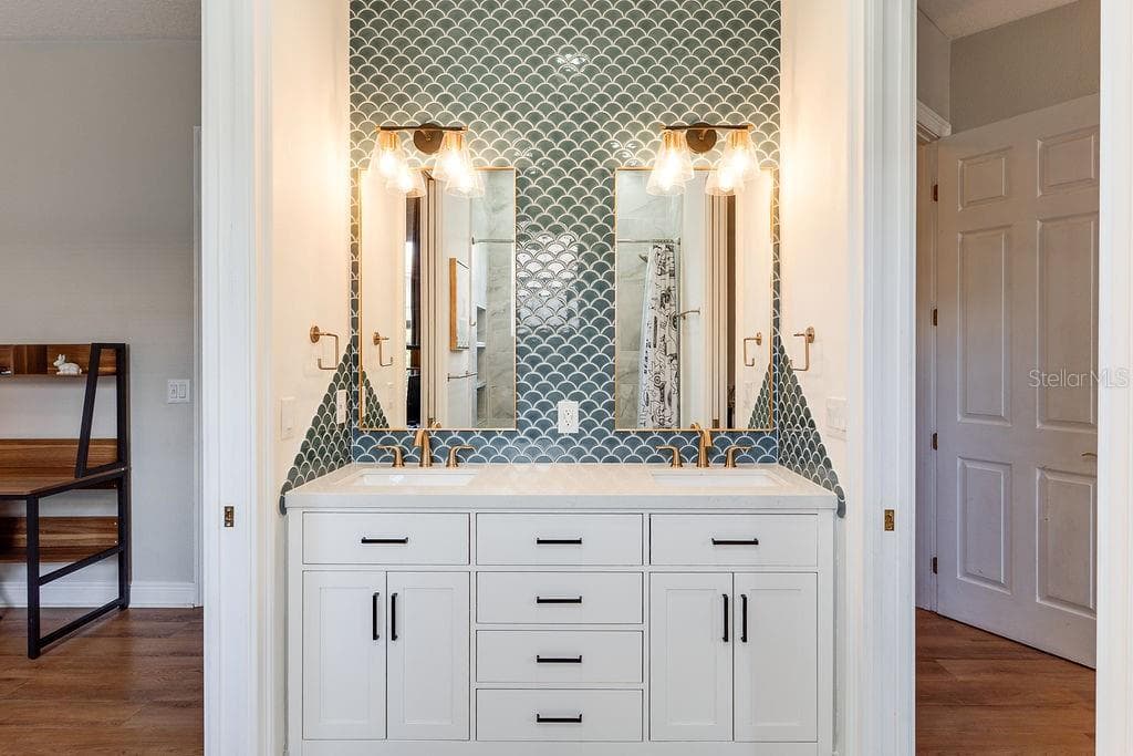 11027 HAWKSHEAD COURT — photo 33 of 52
