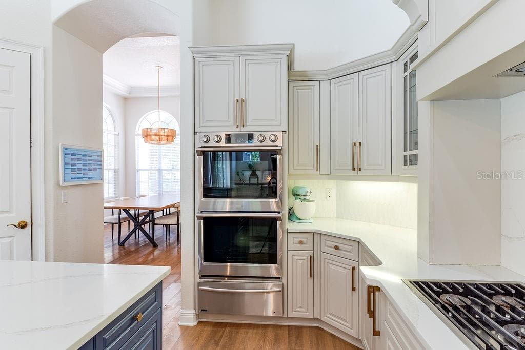 11027 HAWKSHEAD COURT — photo 24 of 52