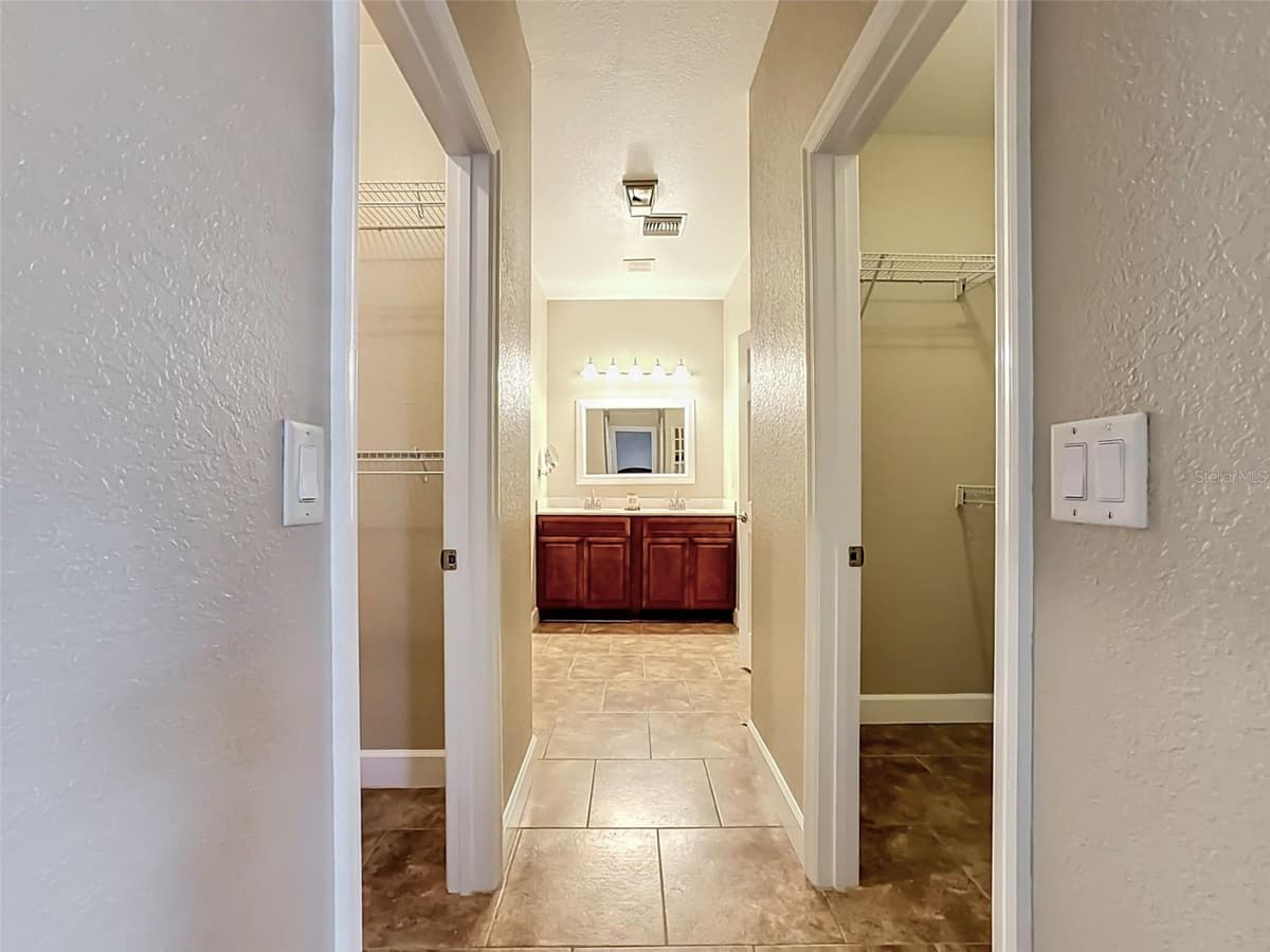 273 GRIFFIN ROAD — photo 16 of 48