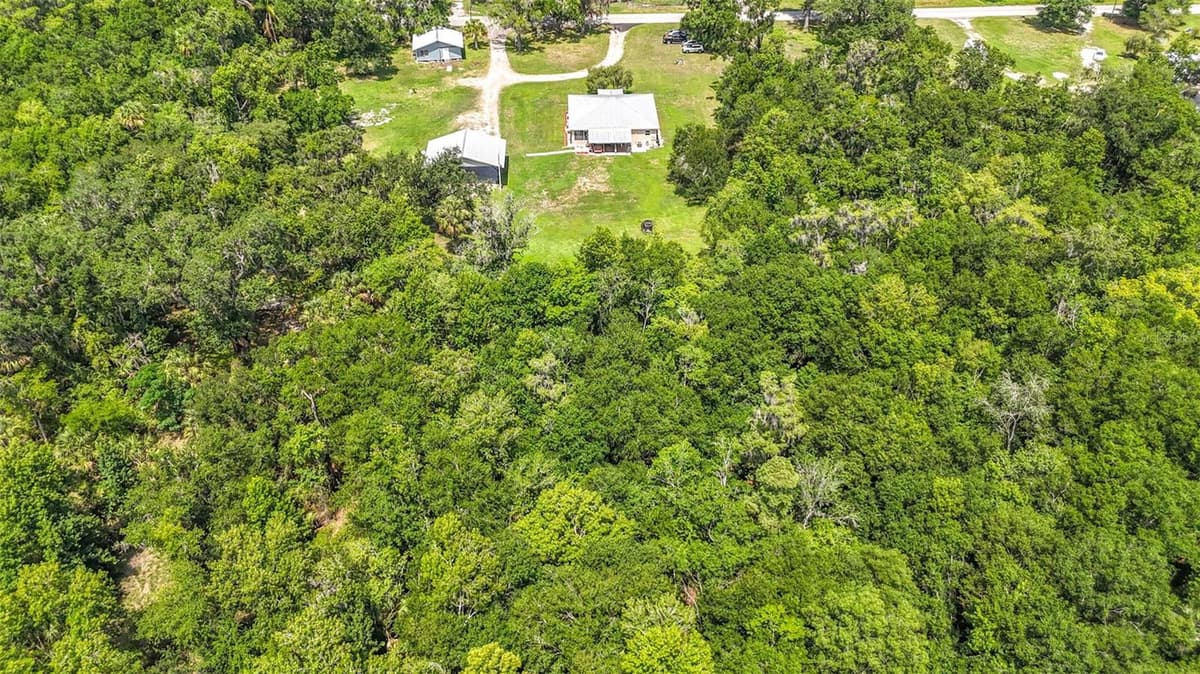273 GRIFFIN ROAD — photo 46 of 48