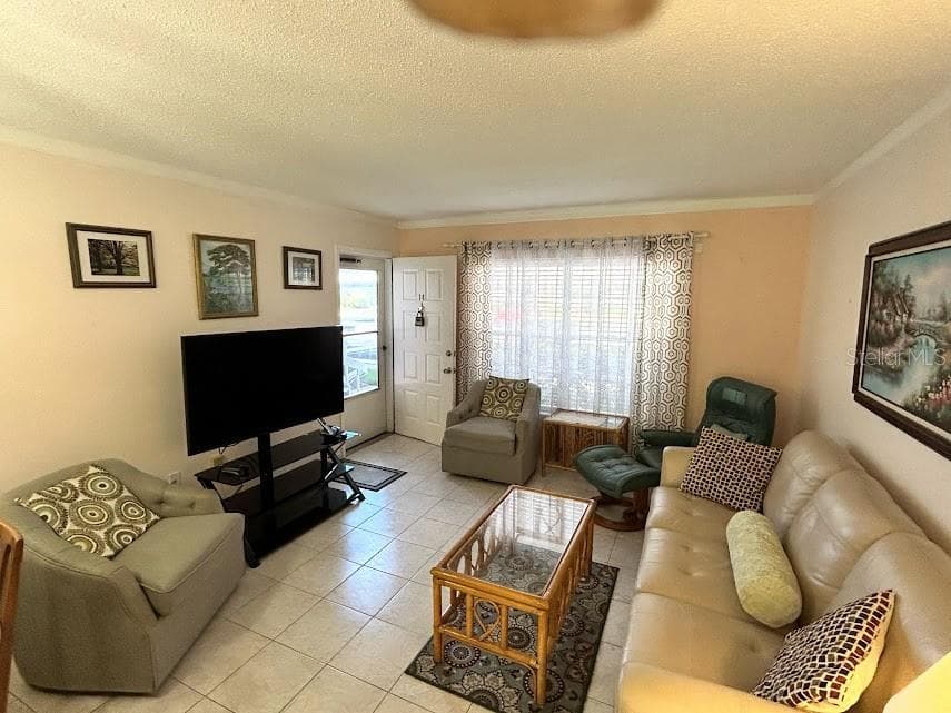 4916 SUNNYBROOK DRIVE — photo 3 of 50