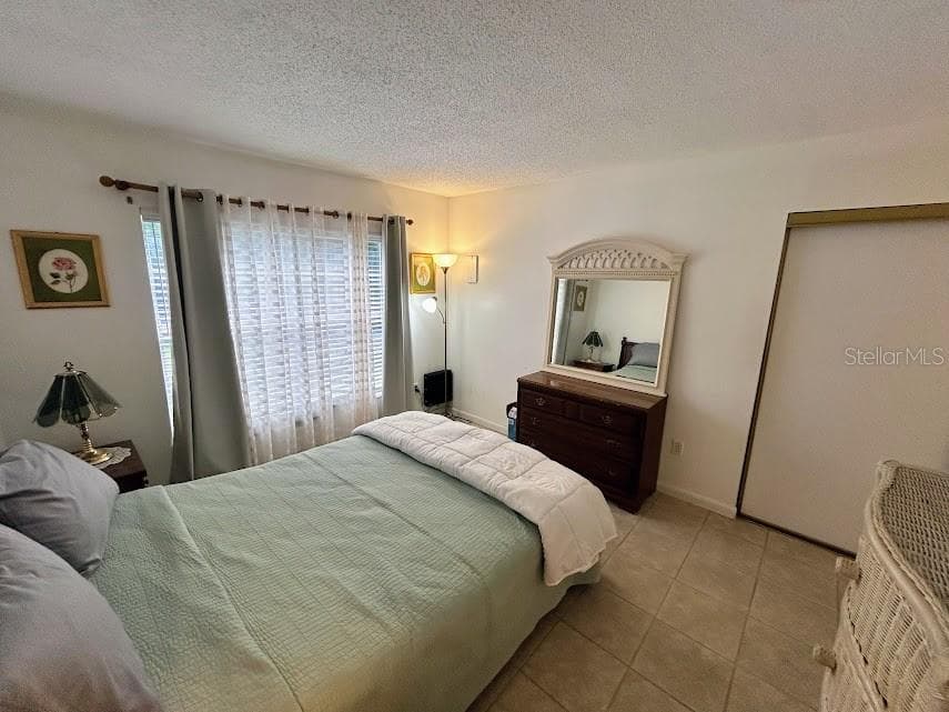 4916 SUNNYBROOK DRIVE — photo 19 of 50