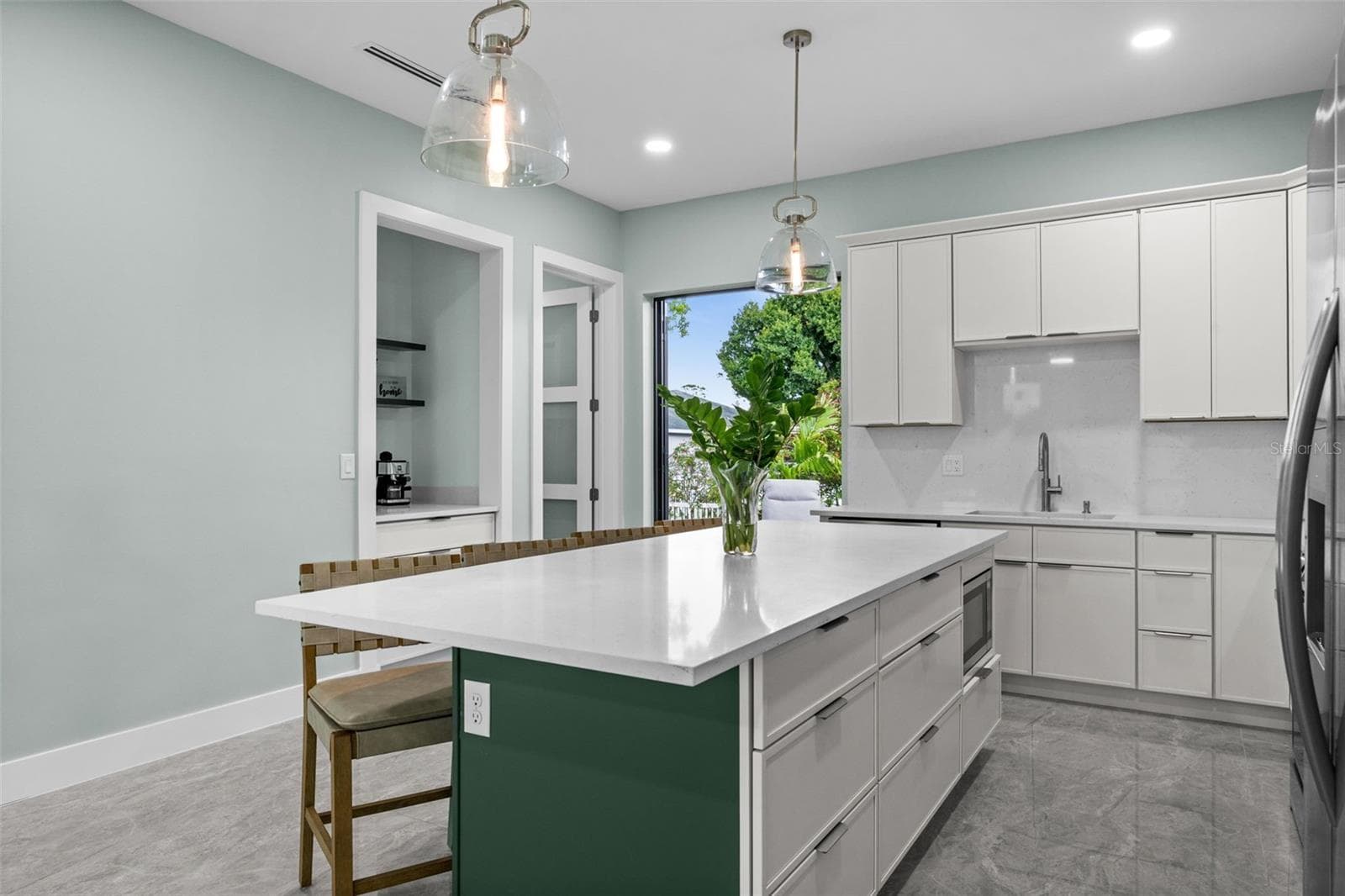 16264 HORIZON ROAD — photo 9 of 36