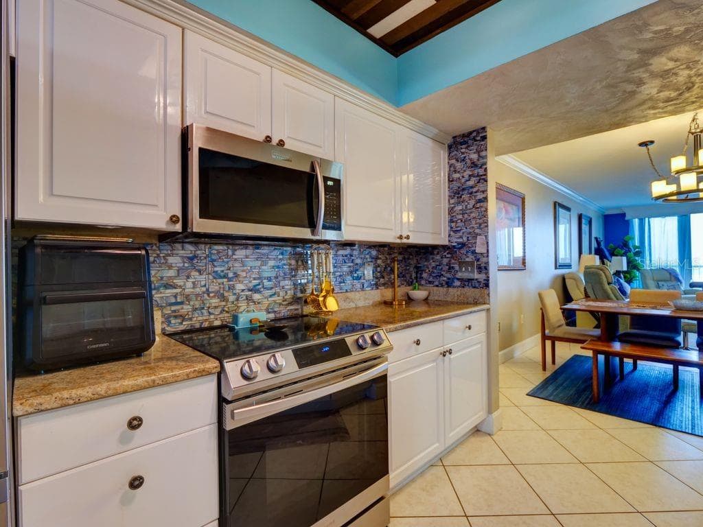 2055 ATLANTIC AVENUE — photo 12 of 55