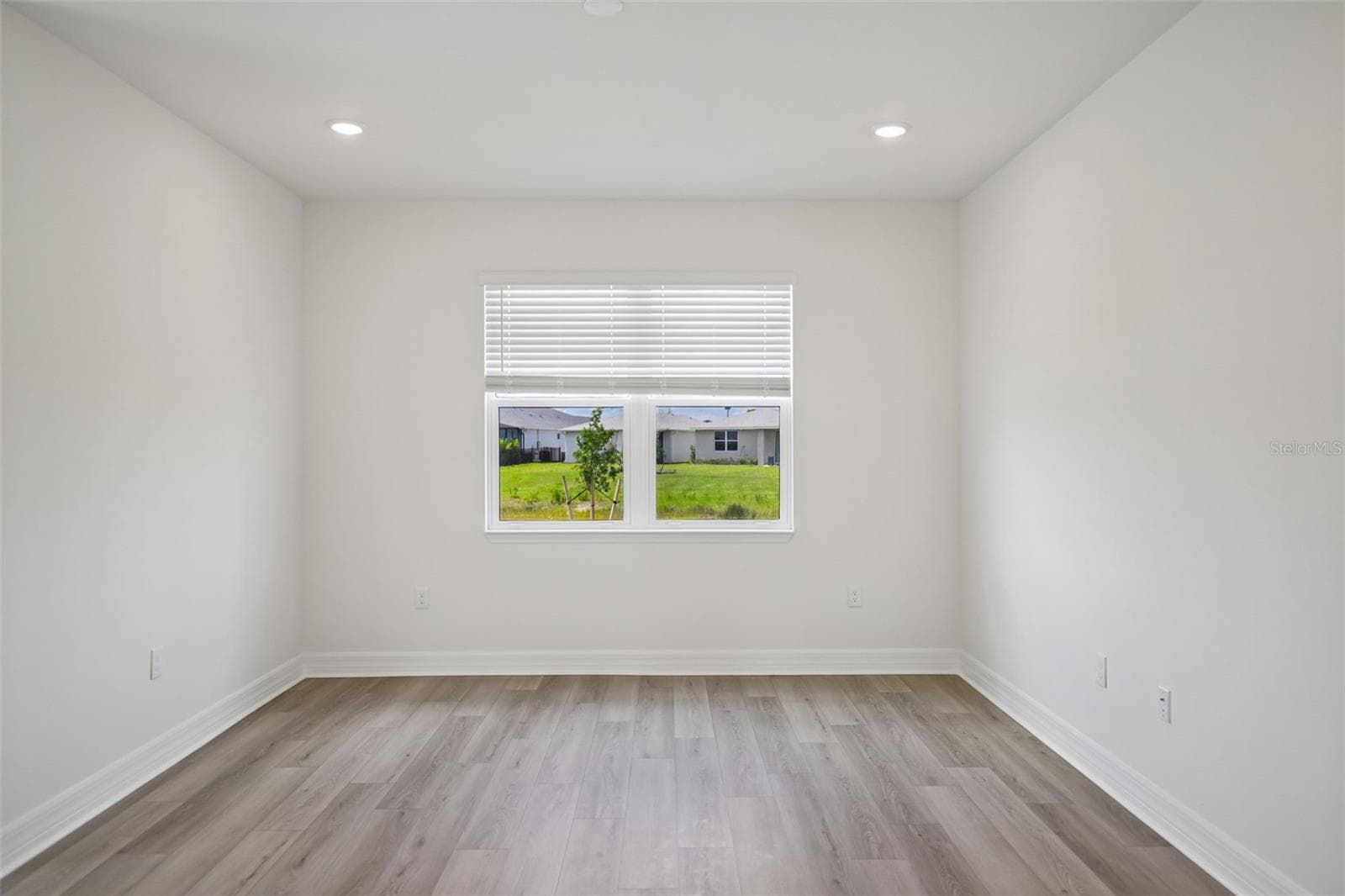 16507 SETTLERS WAY — photo 18 of 45
