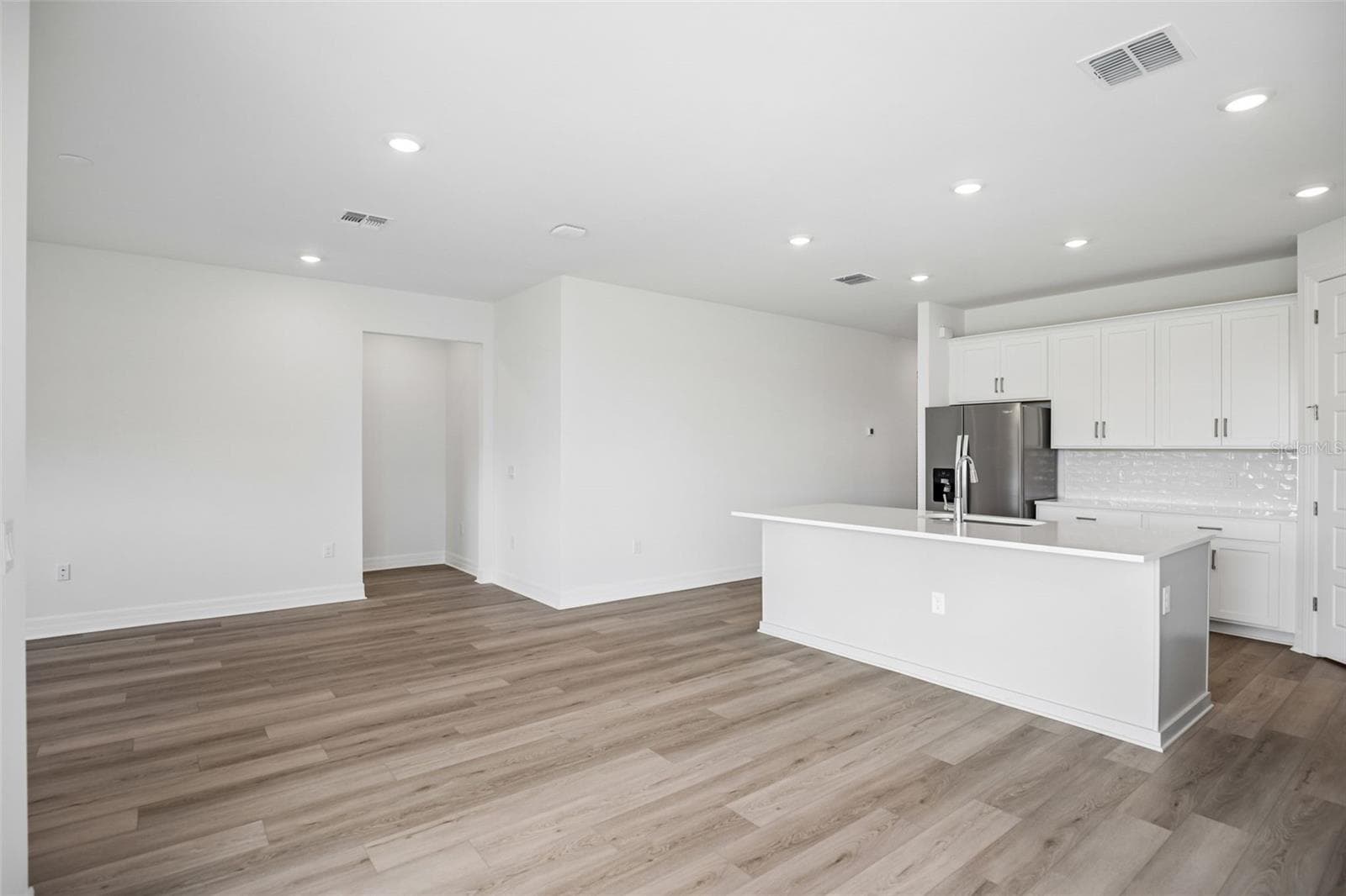 16507 SETTLERS WAY — photo 9 of 45