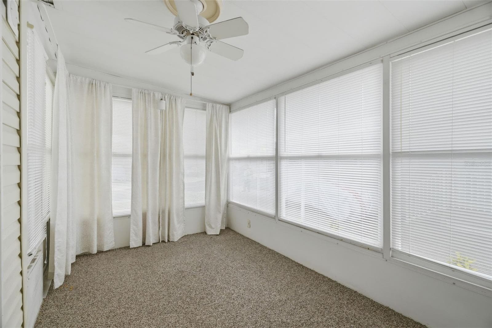 6826 MOUNT ORANGE DRIVE — photo 12 of 39