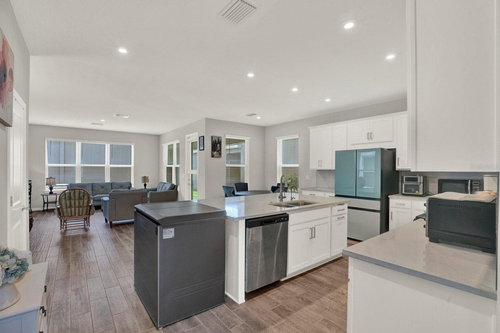 13729 RANGELAND BOULEVARD — photo 8 of 32