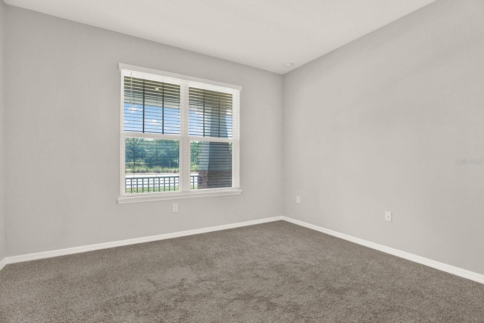 13729 RANGELAND BOULEVARD — photo 10 of 32