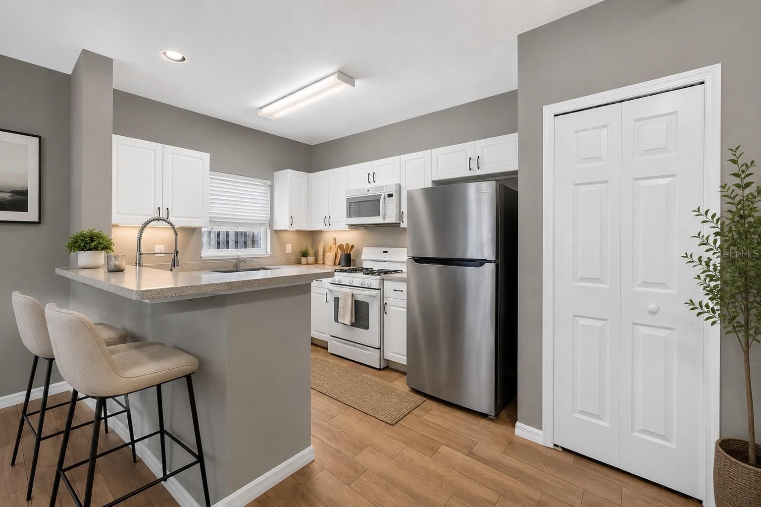15032 DEER MEADOW DRIVE — photo 4 of 64