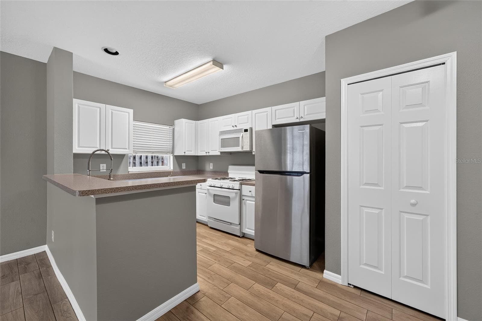 15032 DEER MEADOW DRIVE — photo 5 of 64