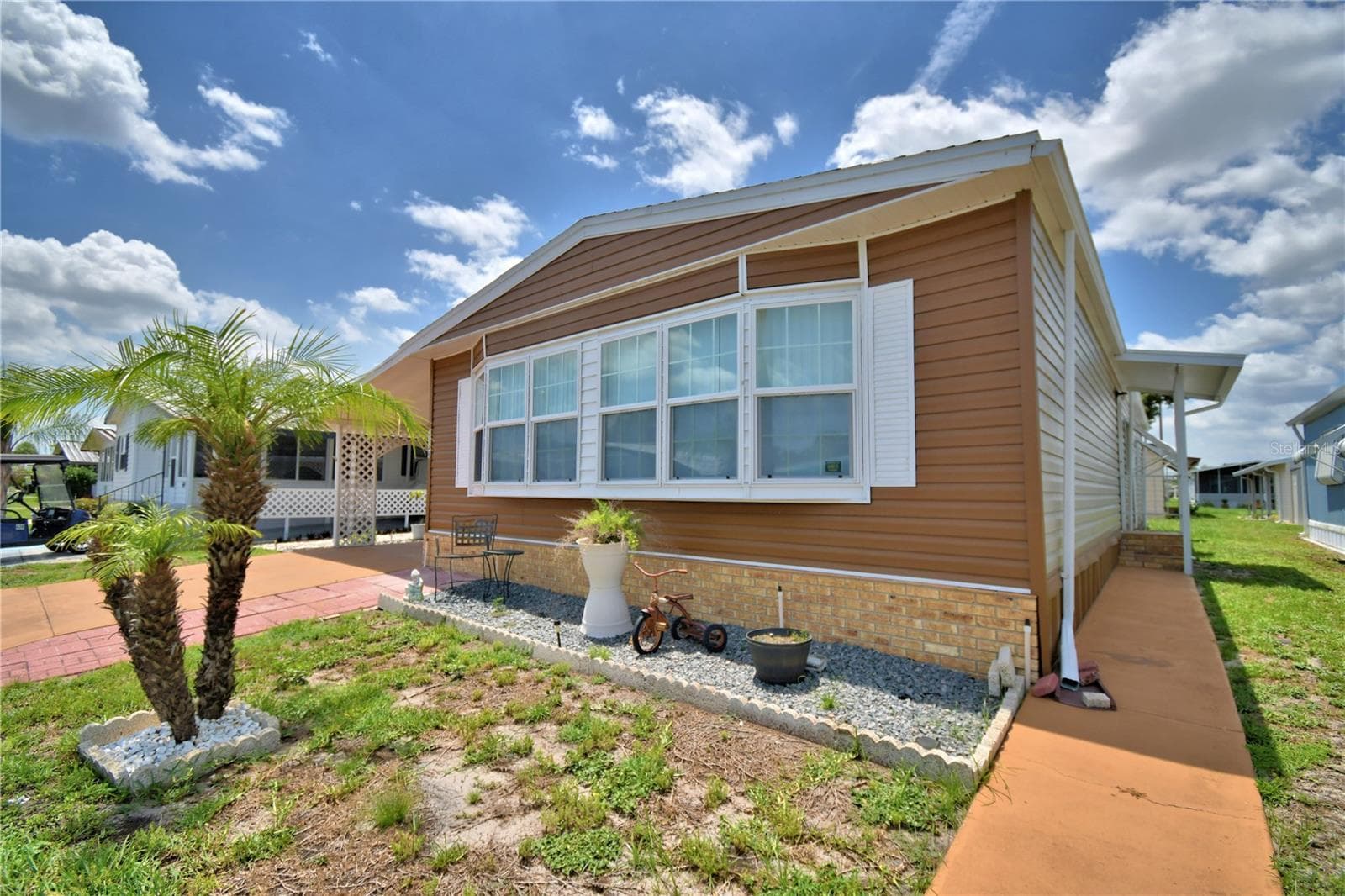 4146 SPRUCEWOOD STREET — photo 4 of 64