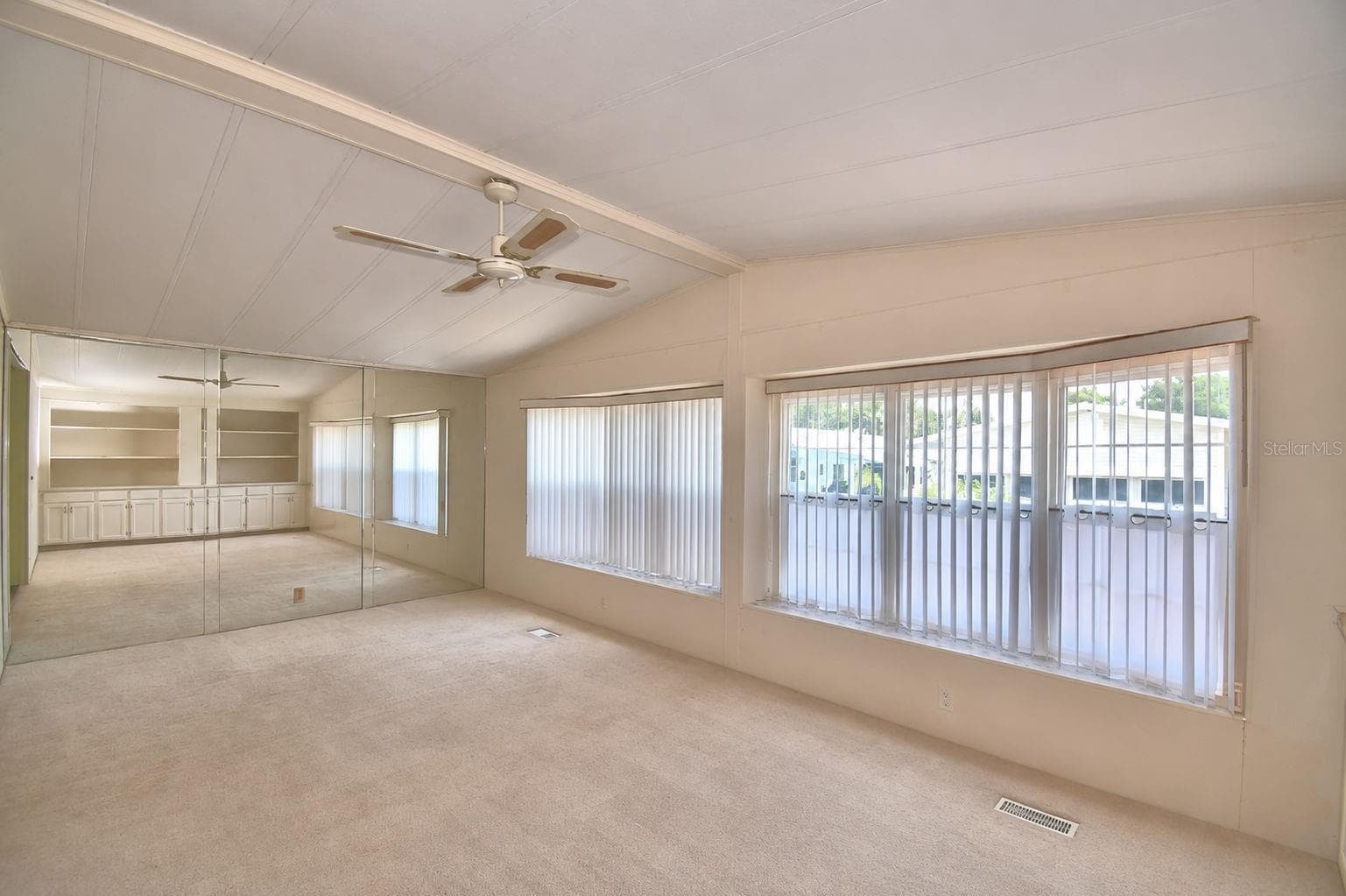 4146 SPRUCEWOOD STREET — photo 23 of 64