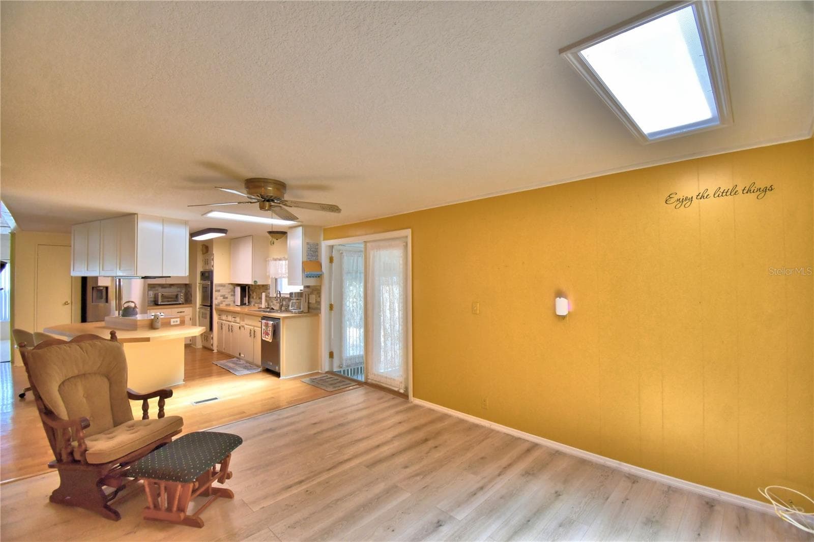 4146 SPRUCEWOOD STREET — photo 14 of 64