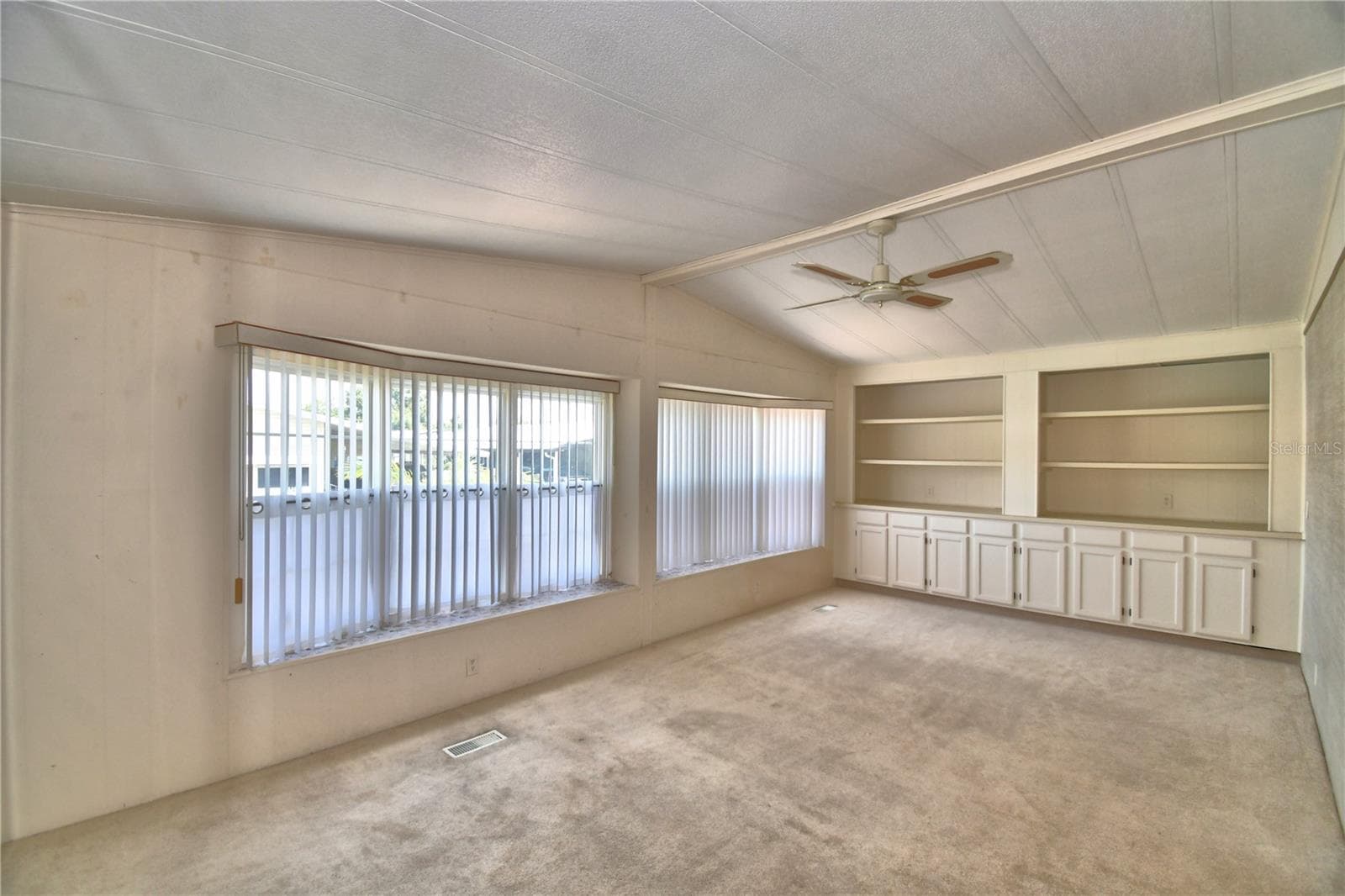 4146 SPRUCEWOOD STREET — photo 24 of 64
