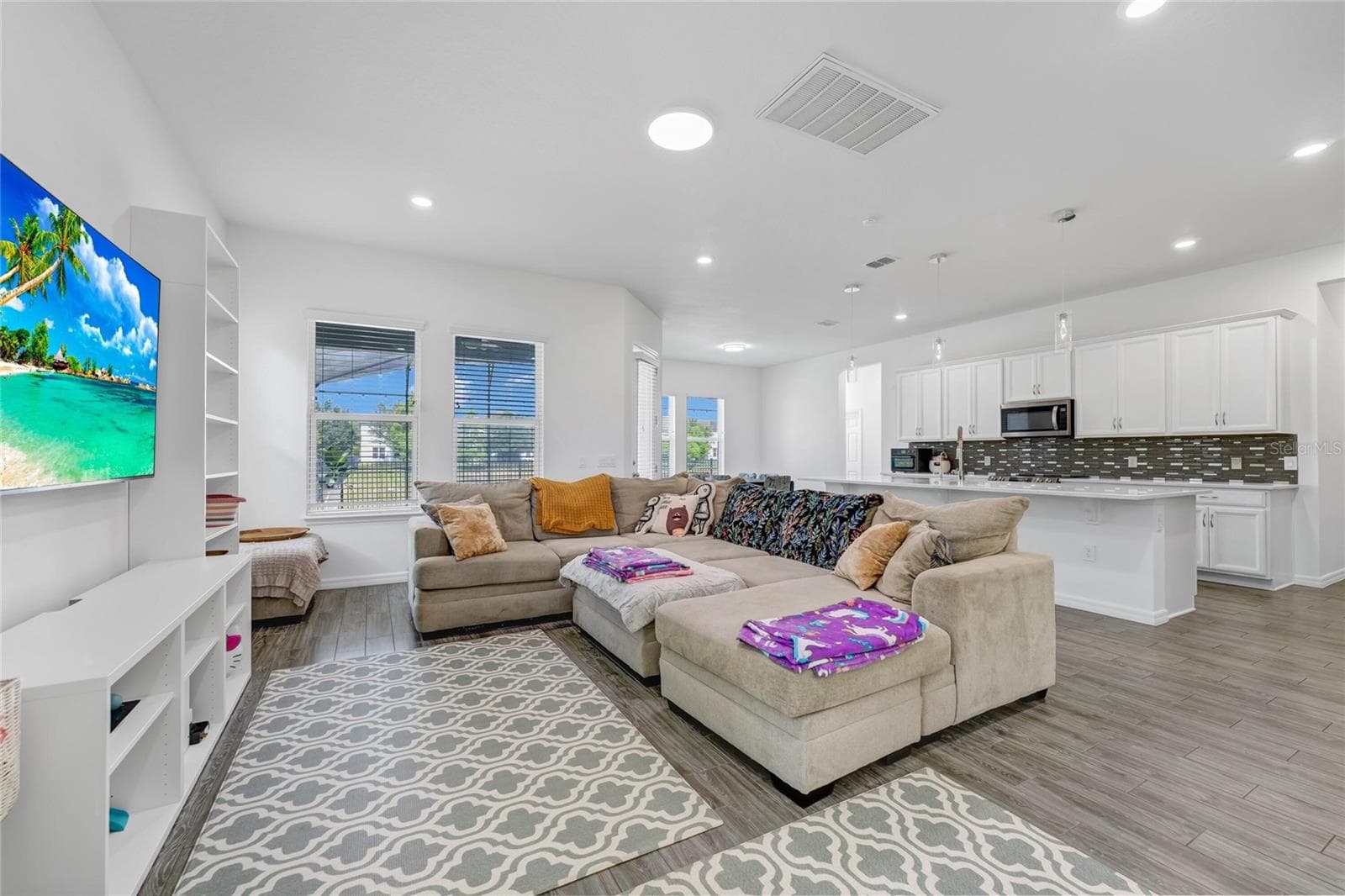 12929 WESTSIDE VILLAGE LOOP — photo 12 of 58