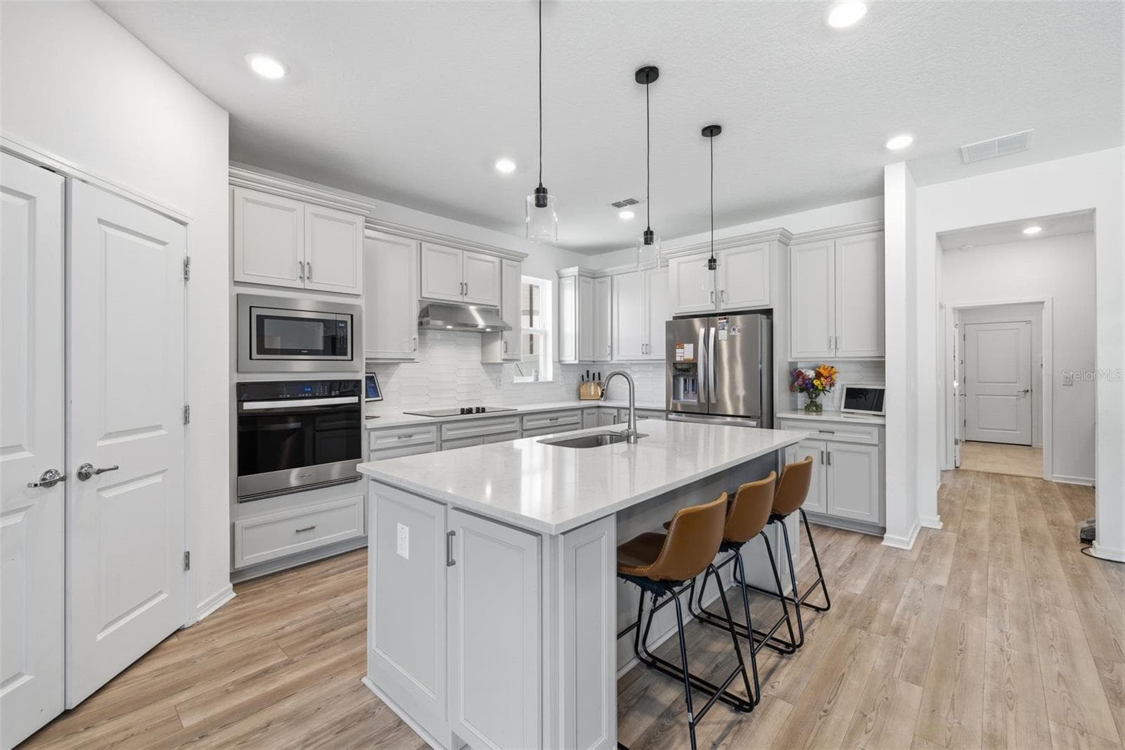12071 ORCHID ASH STREET — photo 2 of 38