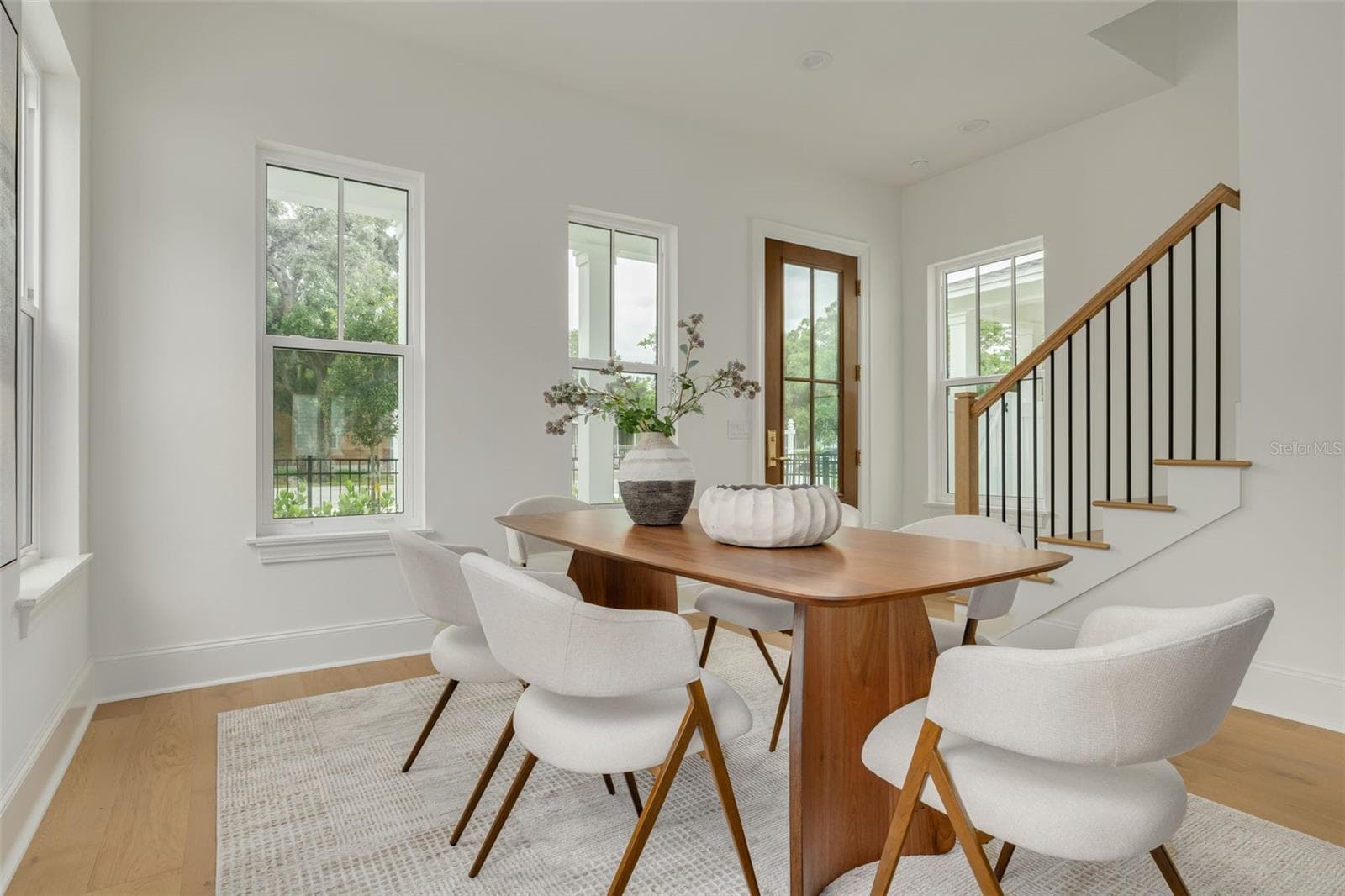 4027 HAINES ROAD — photo 9 of 36
