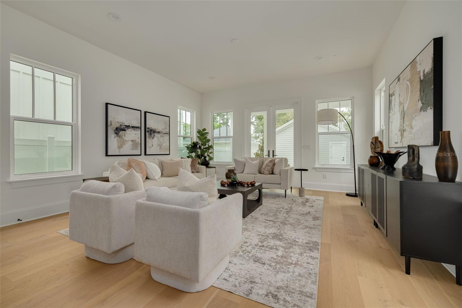 4027 HAINES ROAD — photo 14 of 36