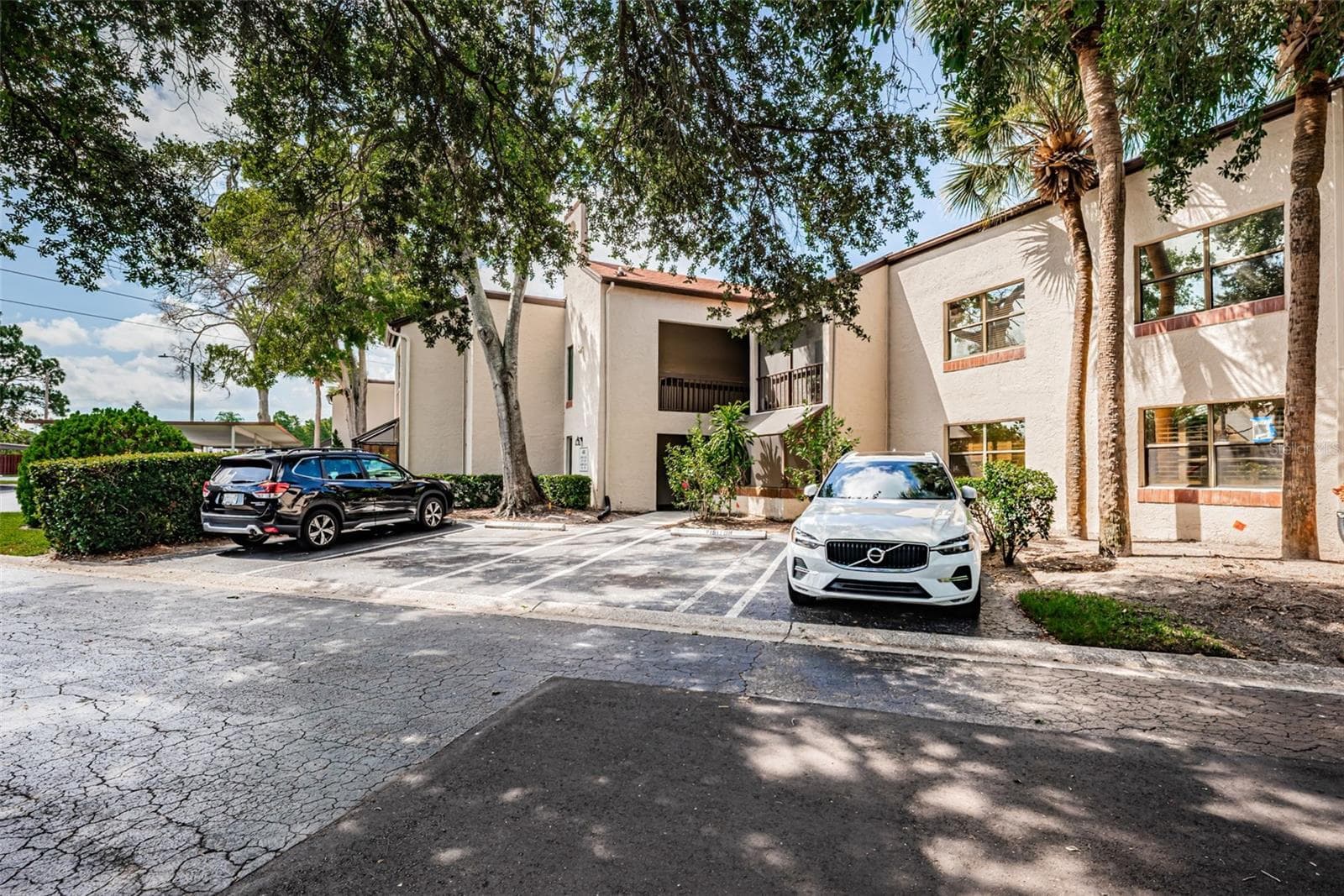 2971 ESTANCIA BOULEVARD — photo 1 of 31