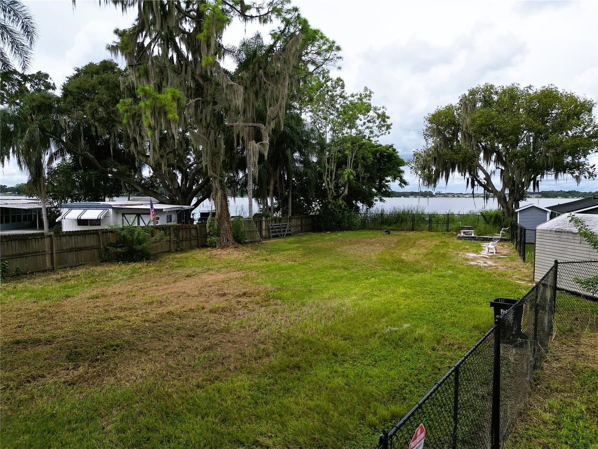 31 SUNSET CIRCLE — photo 11 of 15