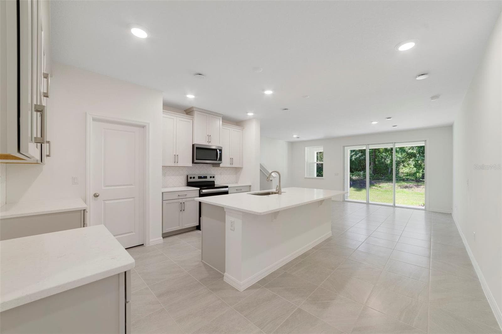 1657 GREENLEAF WOODS COVE — photo 3 of 26
