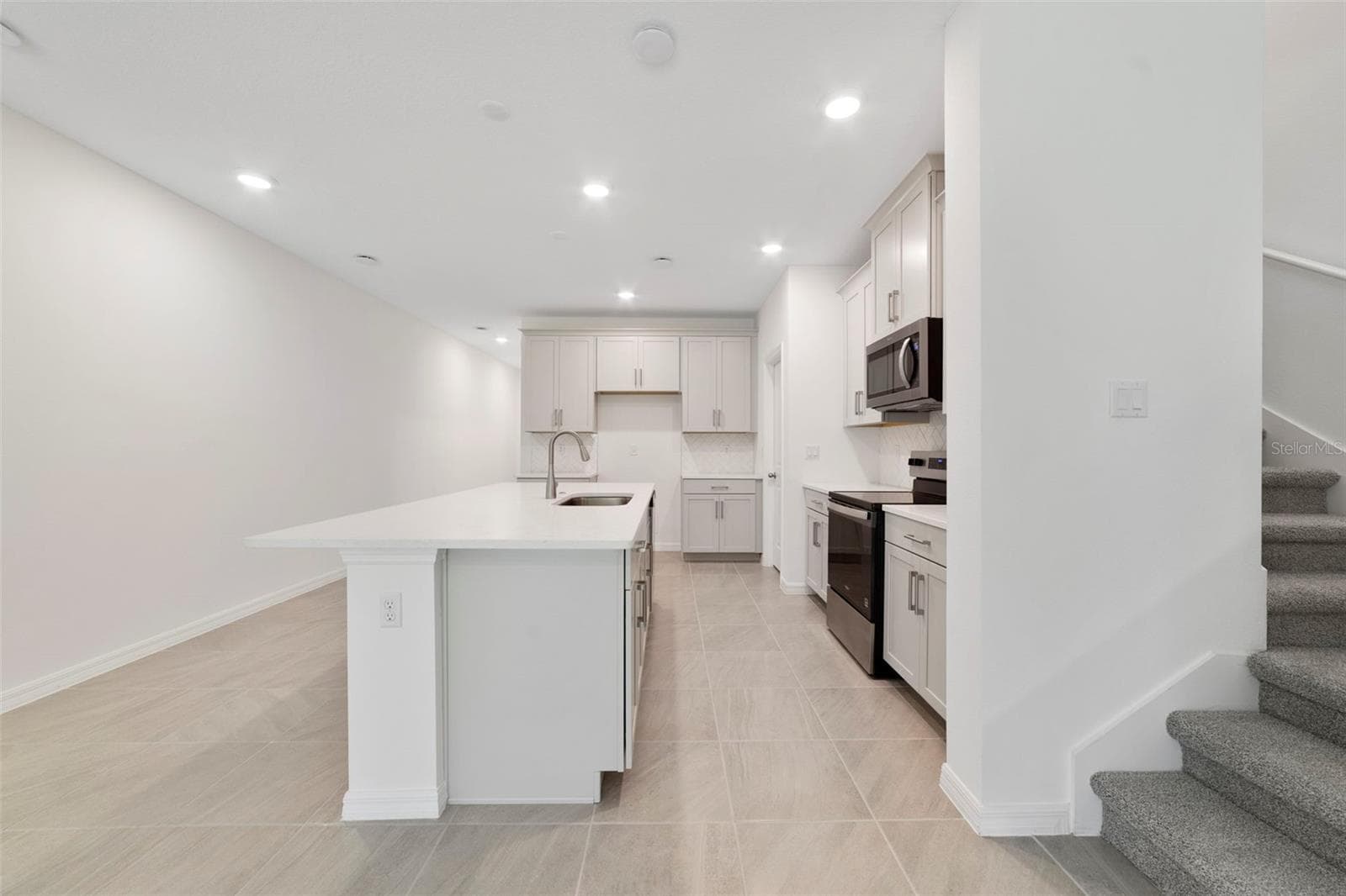 1657 GREENLEAF WOODS COVE — photo 4 of 26